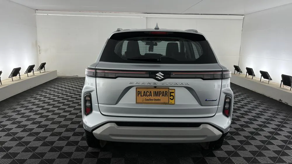 SUZUKI GRAND VITARA GLX HYBRID 2023