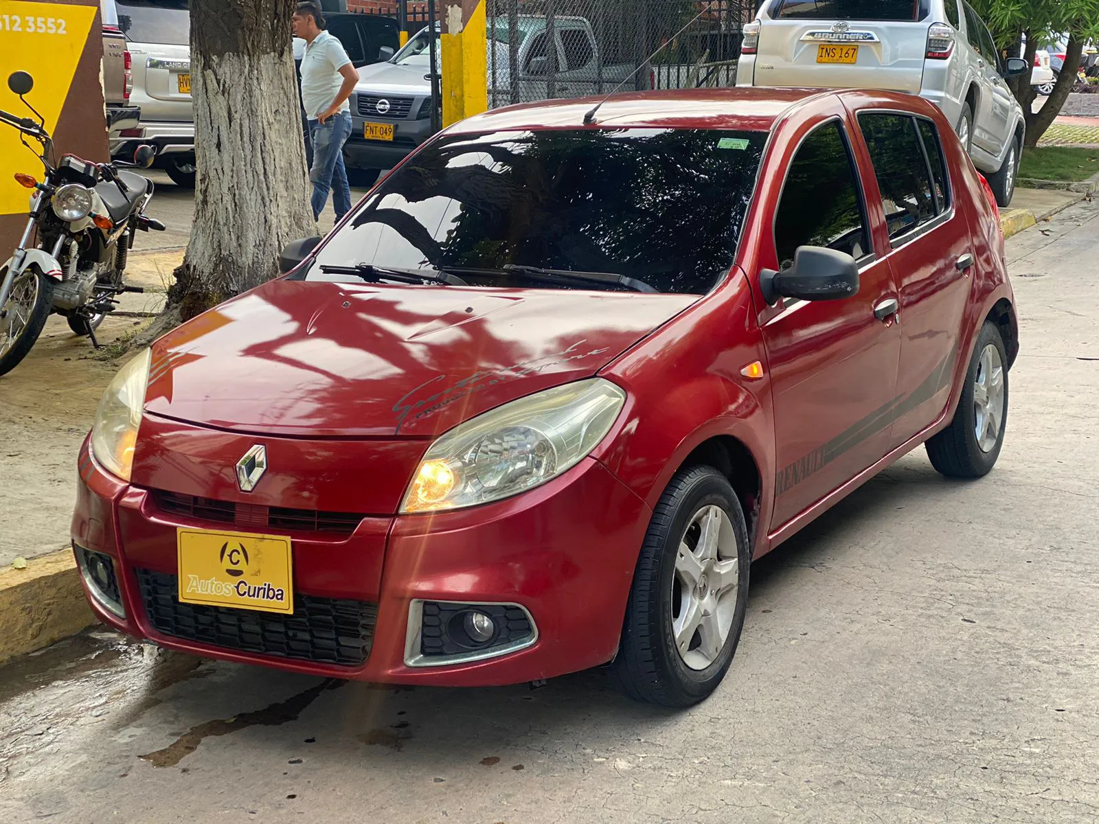 RENAULT SANDERO 2013