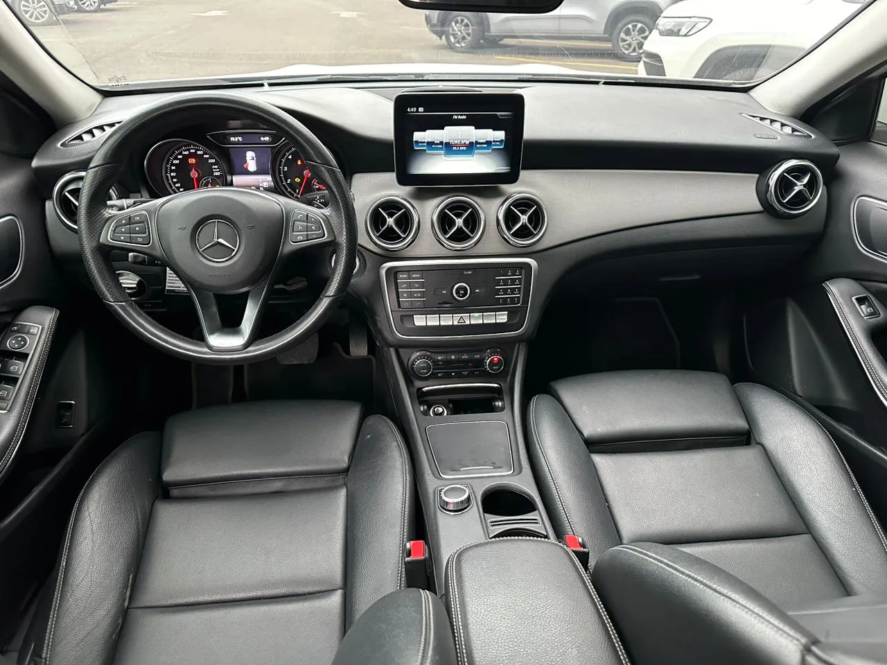 MERCEDES BENZ GLA 200 2020