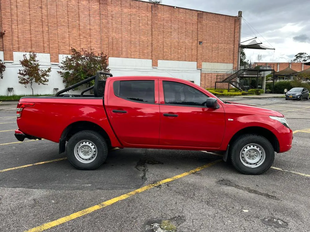 MITSUBISHI L200 [5] 2.5L 2020