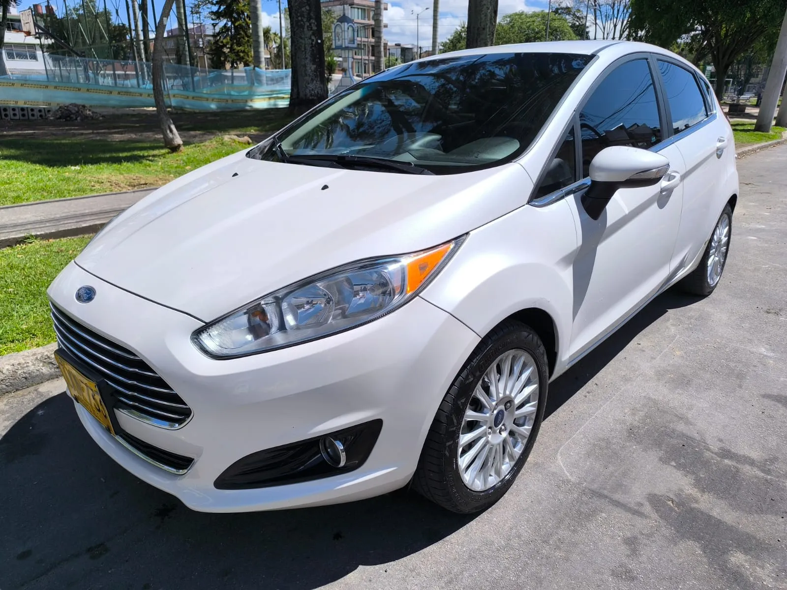 FORD FIESTA [7] HATCHBACK TITANIUM 2016