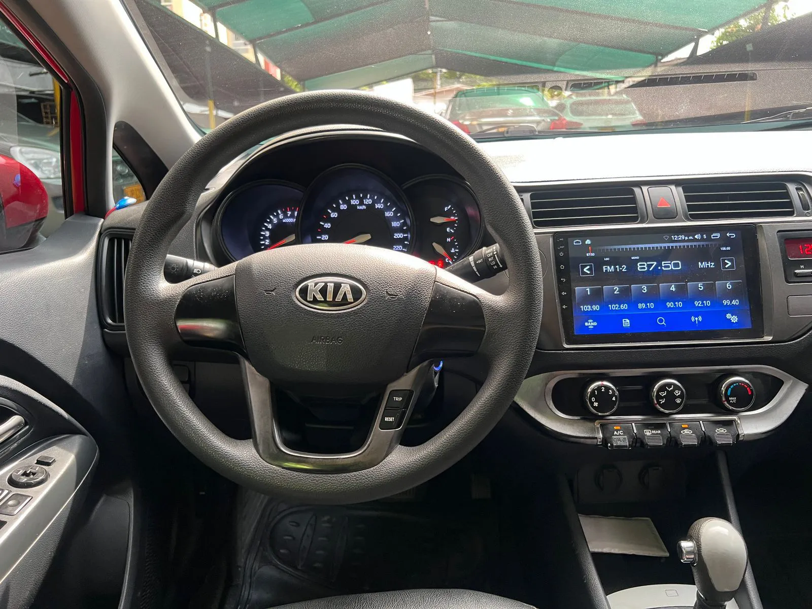 KIA RIO 2015