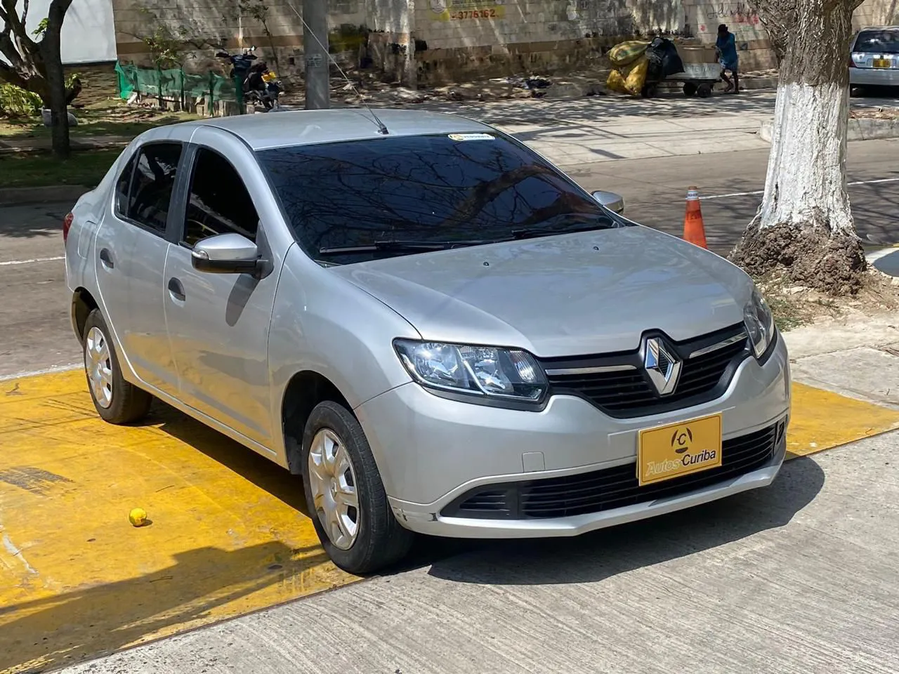 RENAULT LOGAN 2016