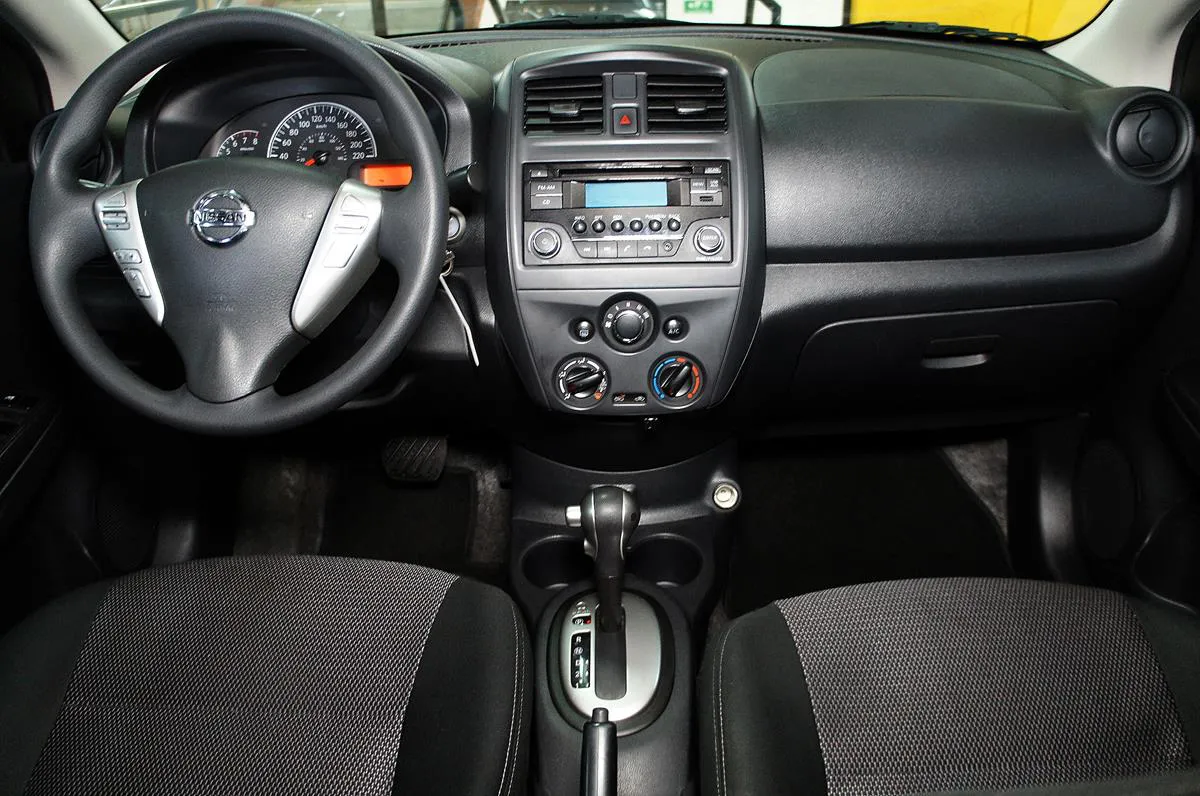 NISSAN VERSA SENSE 2020