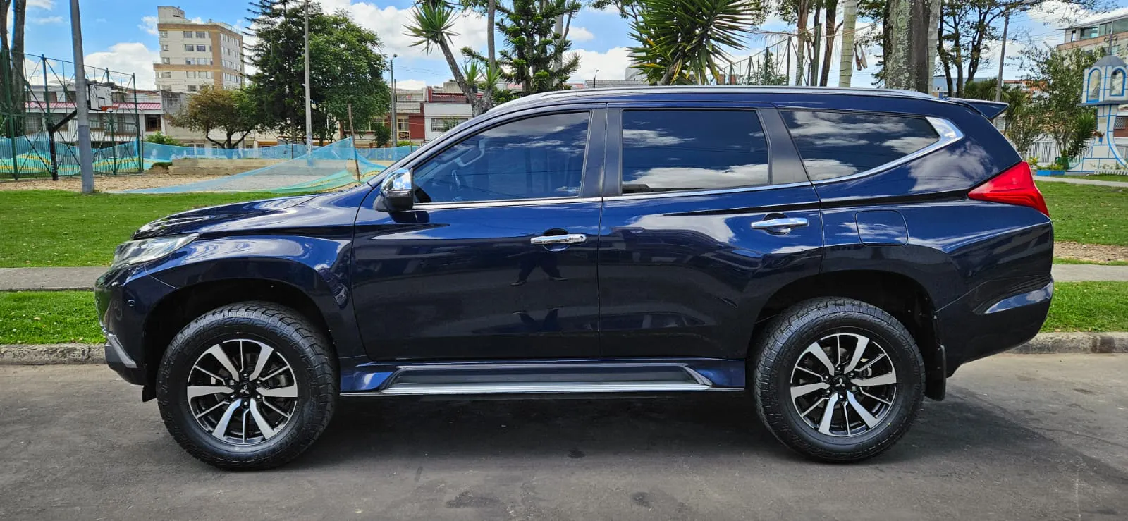 MITSUBISHI MONTERO SPORT [5] 3.0 2020