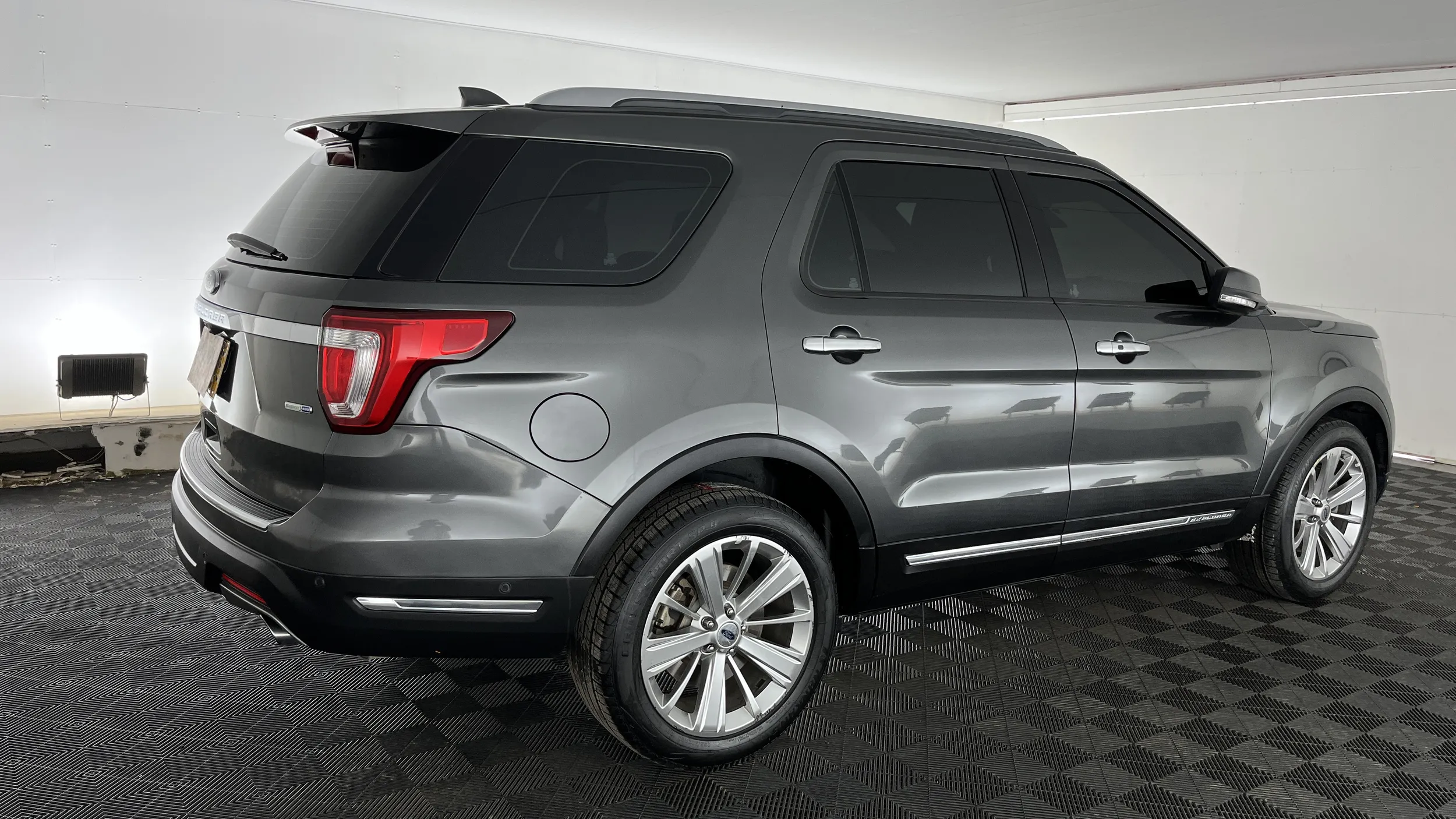 FORD EXPLORER [4] LIMITED 2019