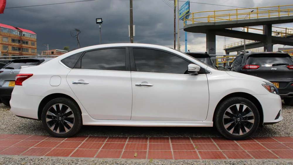 NISSAN SENTRA B17 [FL] SR 2020