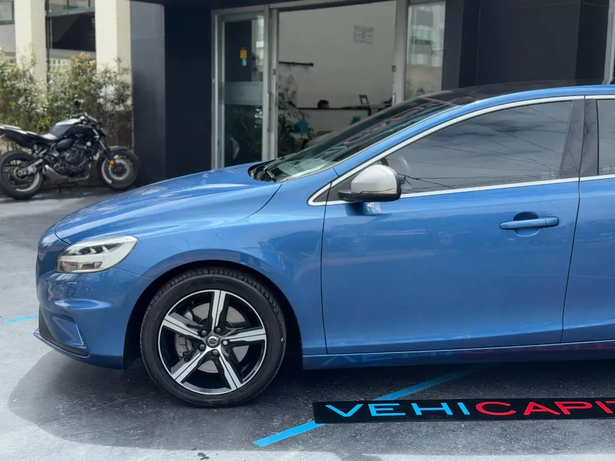 VOLVO V40 [2] T4 R-DESIGN 2019