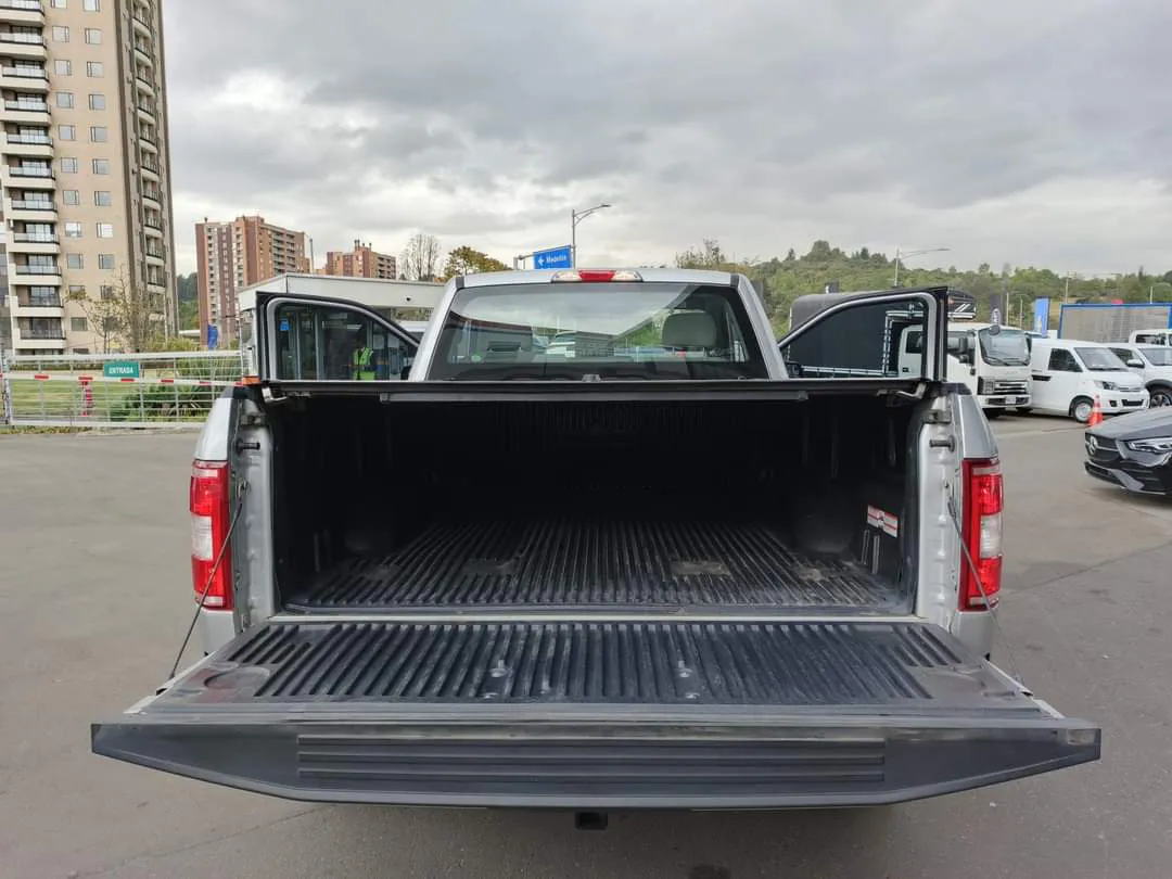 FORD F150 XLT 2019