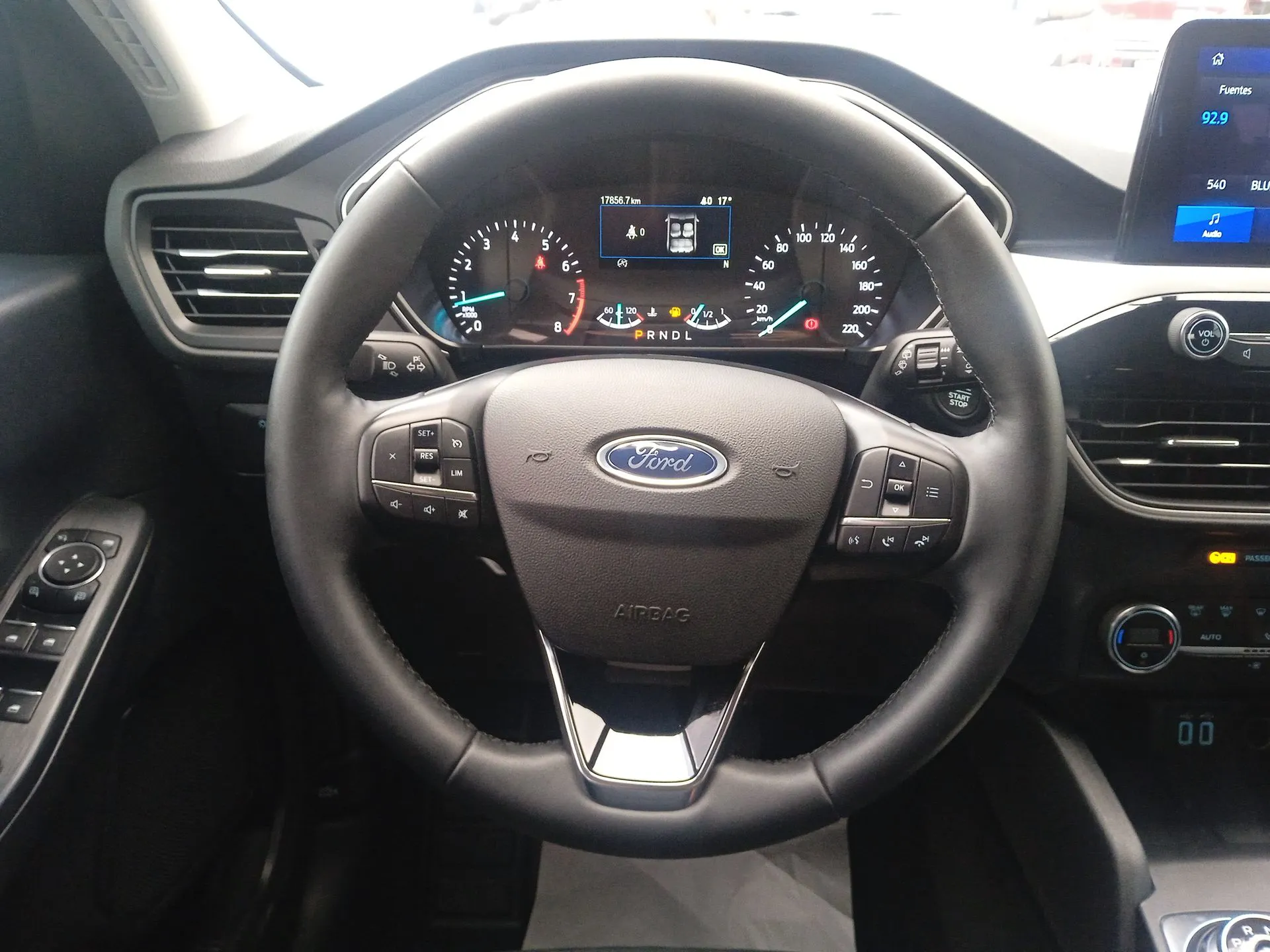 FORD ESCAPE SE 2022