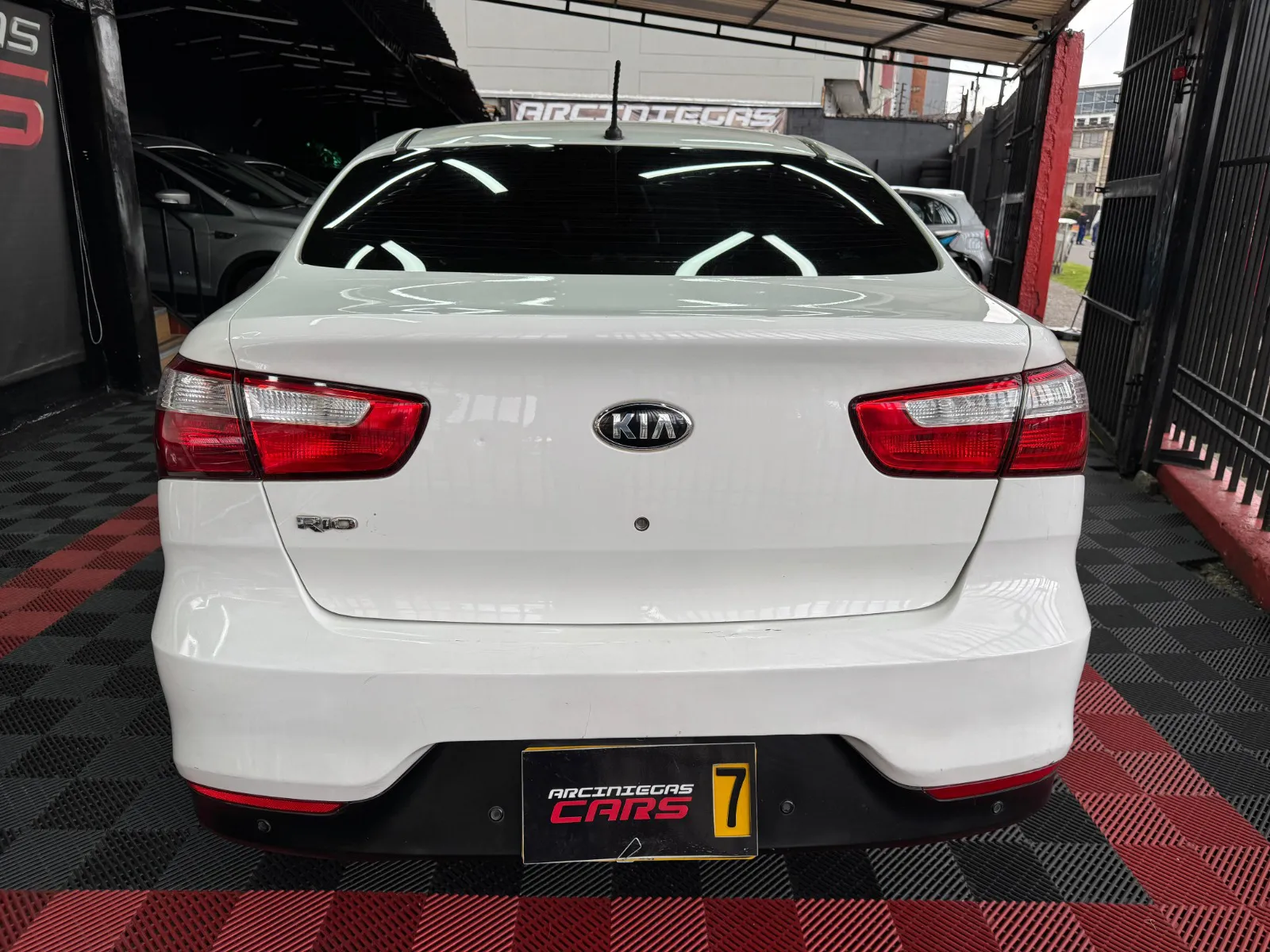 KIA RIO 2017