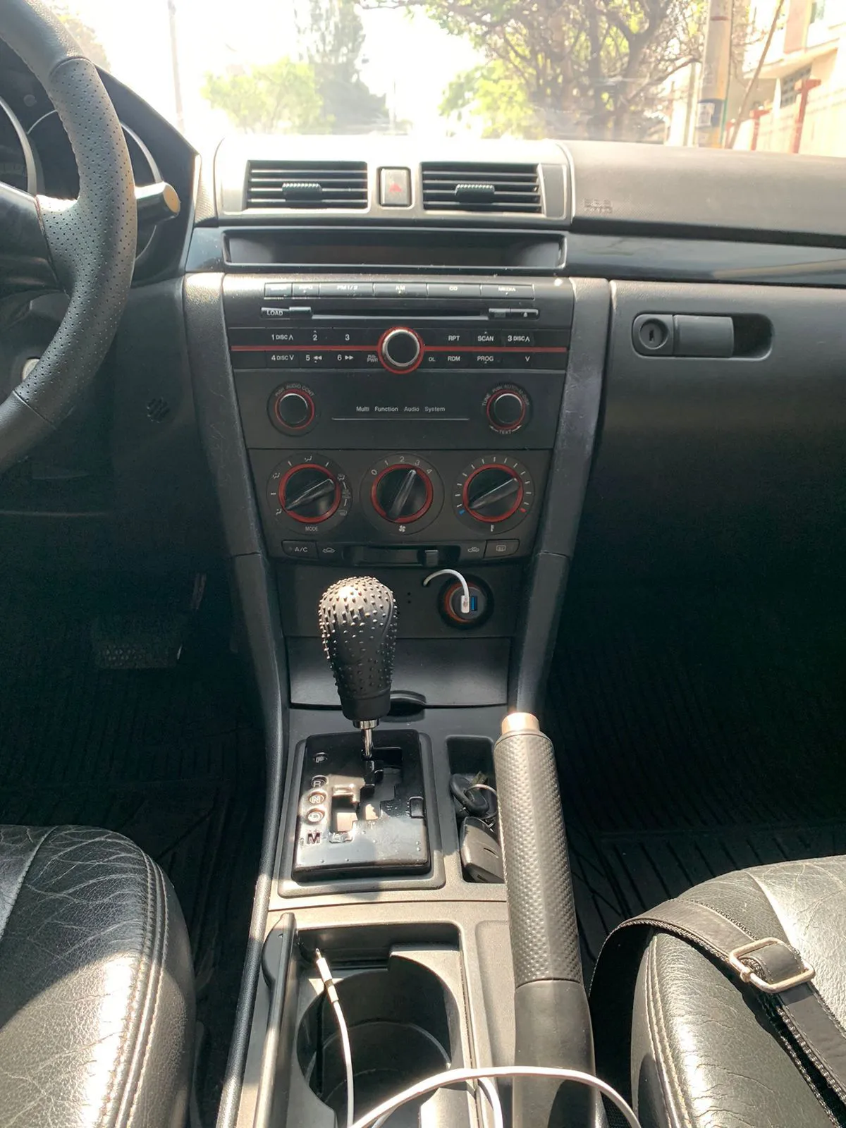 MAZDA 3 2006