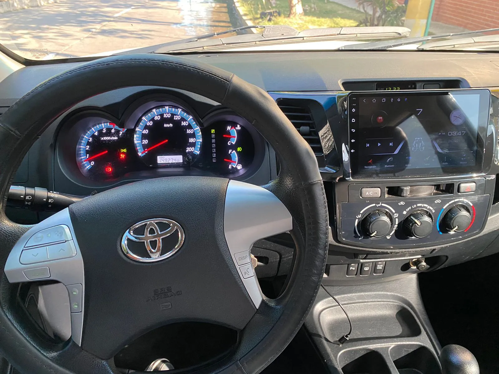 TOYOTA FORTUNER 2014