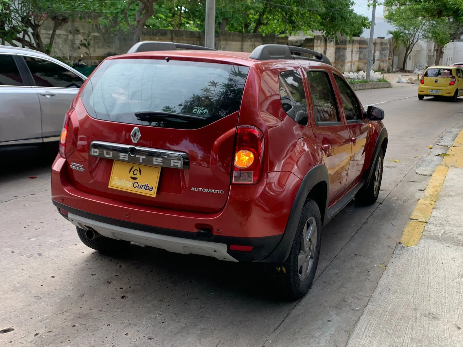 RENAULT DUSTER 2016