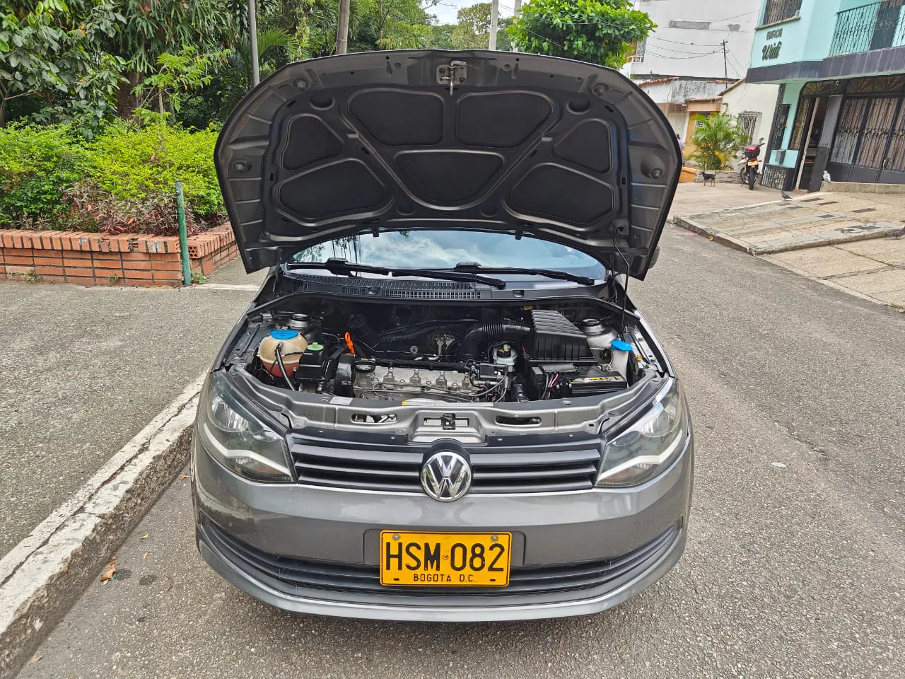 VOLKSWAGEN VOYAGE SPIRIT 2014