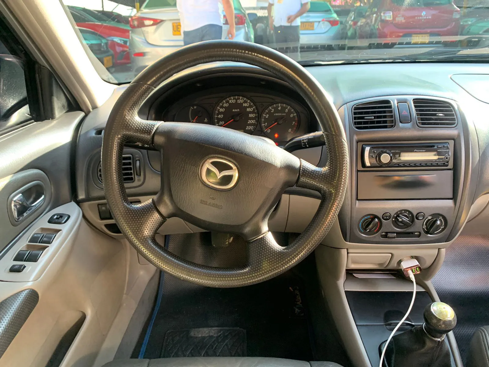 MAZDA B2200 2008