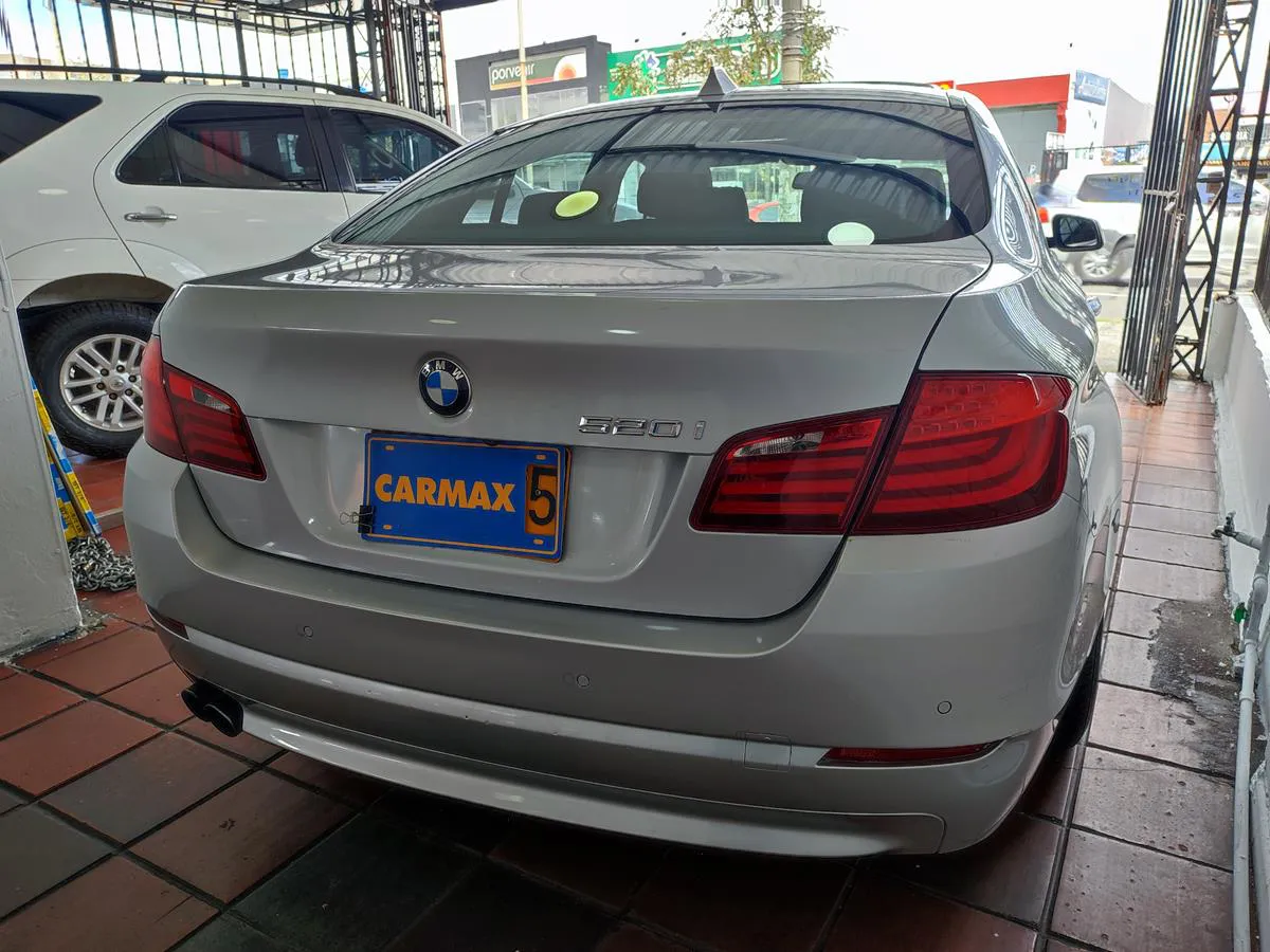 BMW 520 i 2013