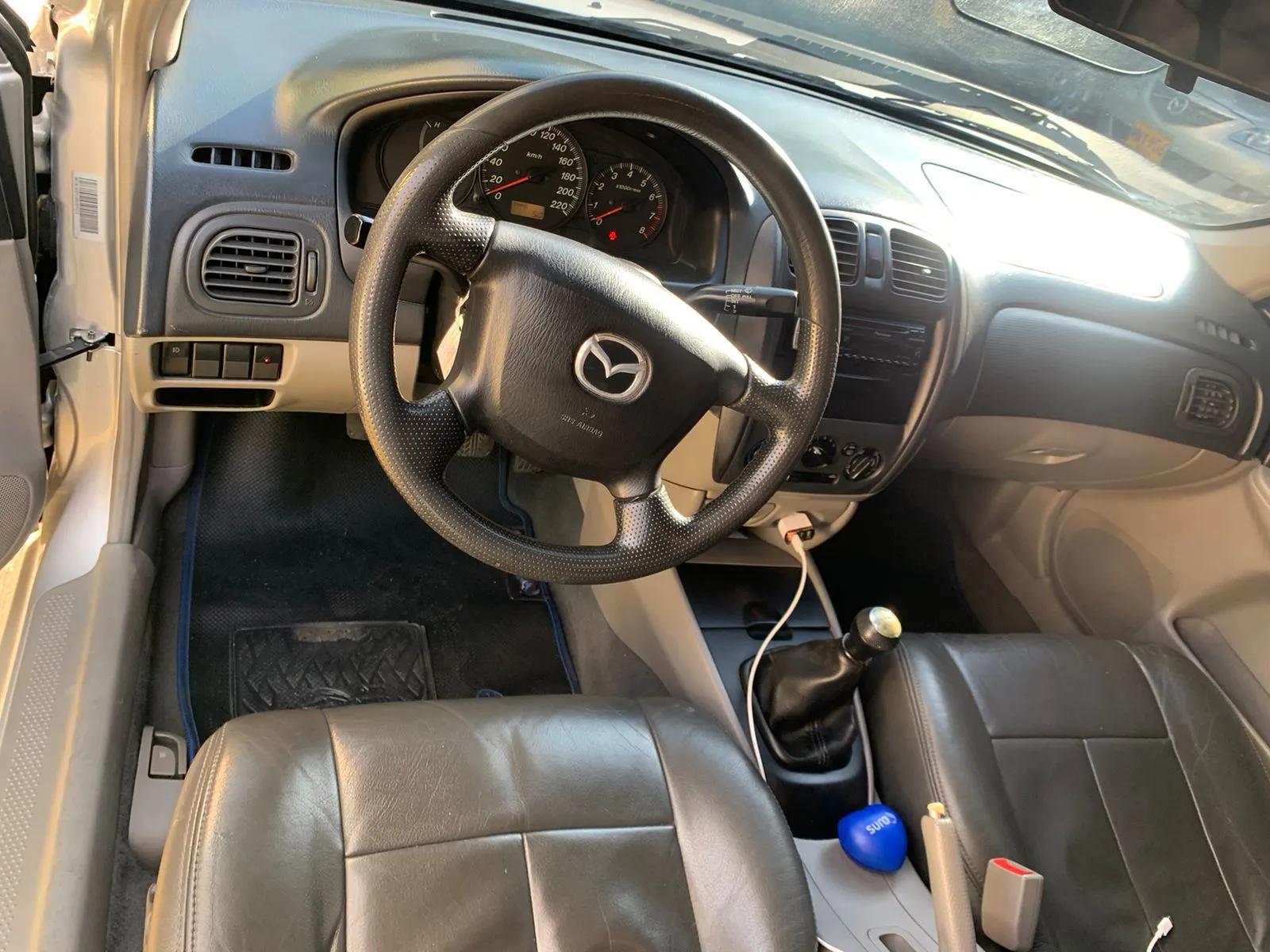 MAZDA B2200 2008