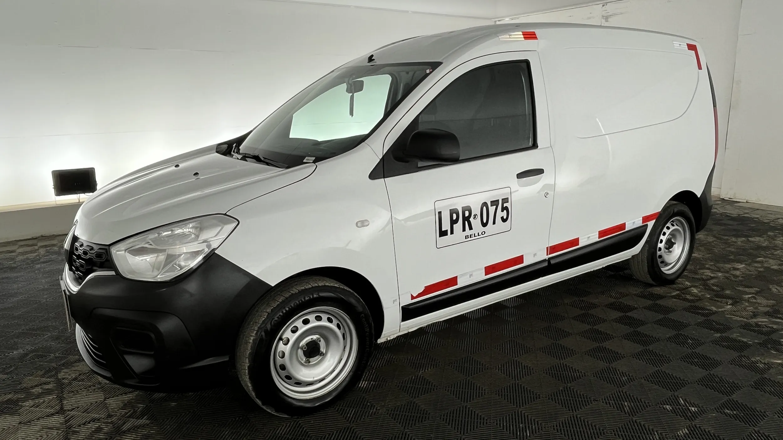 RENAULT KANGOO EXPRESS 2023