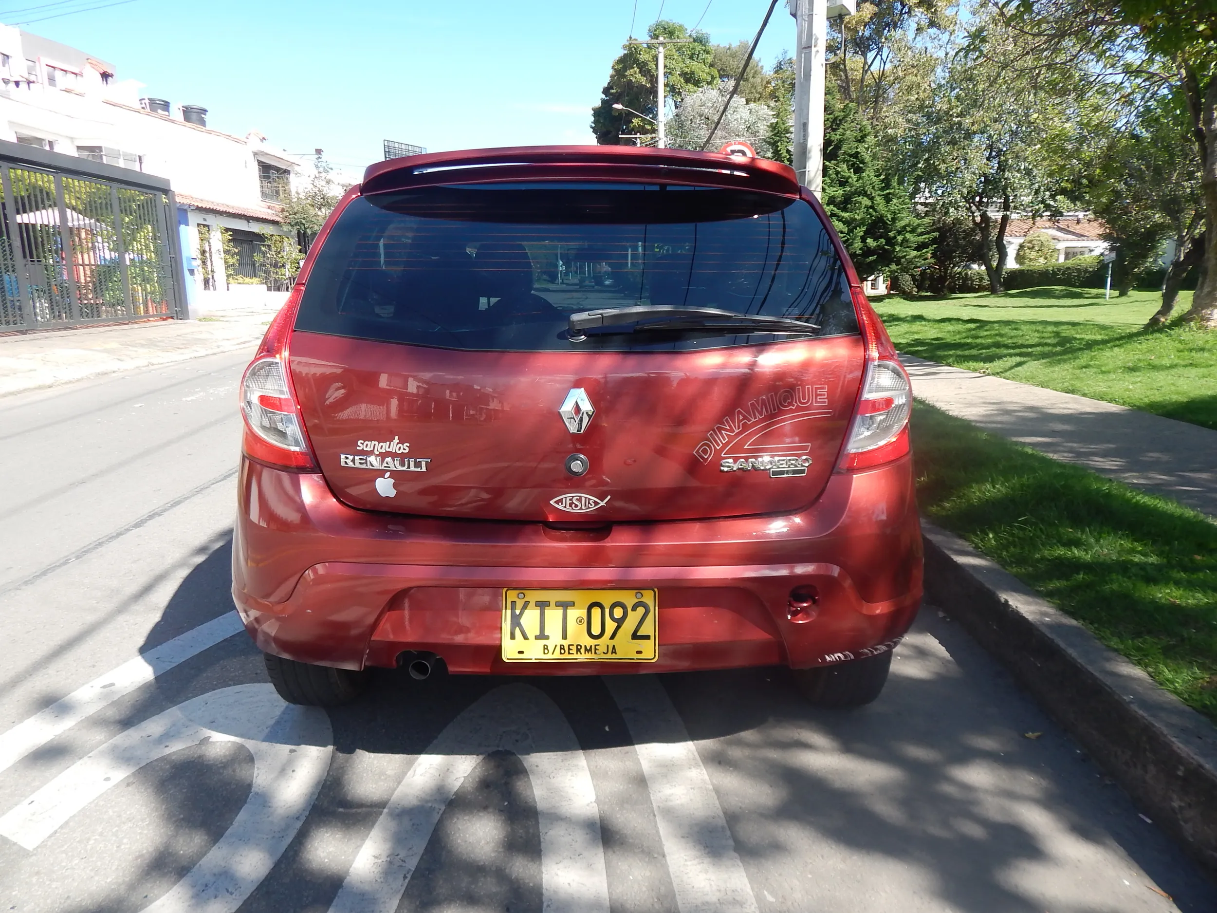 RENAULT SANDERO 2011